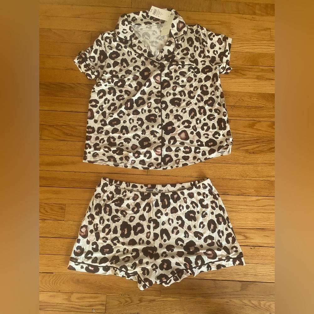 COPY - Women’s pajama set NWT